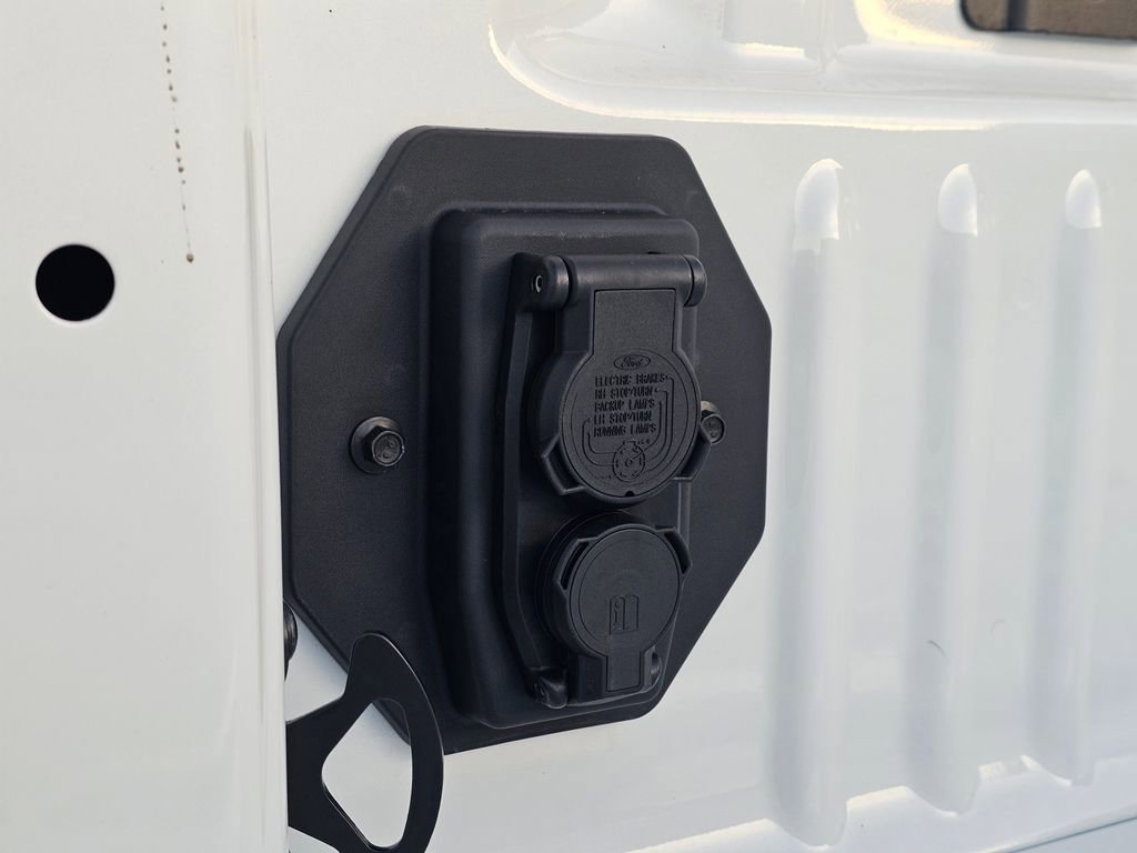 New 2026 Ford F350 Platinum w/ Tremor Off-Road Package image 14