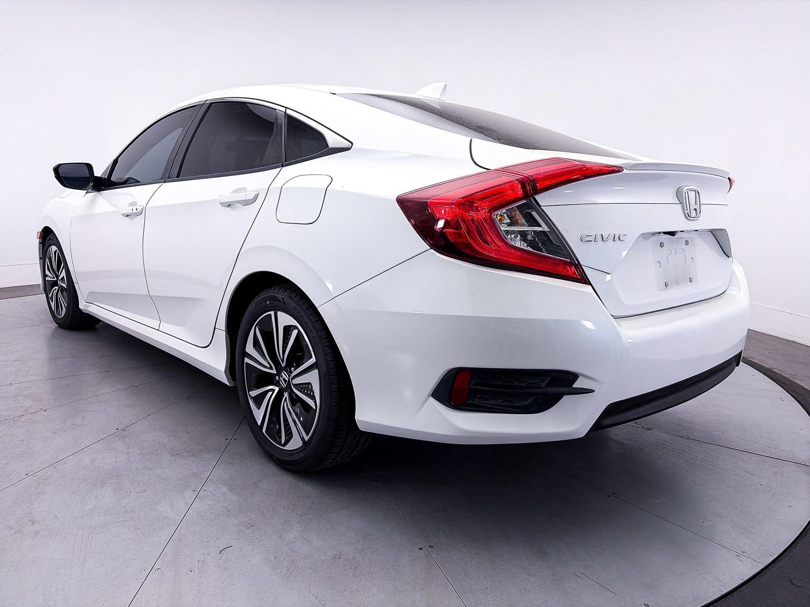 Used 2016 Honda Civic EX-T image 8
