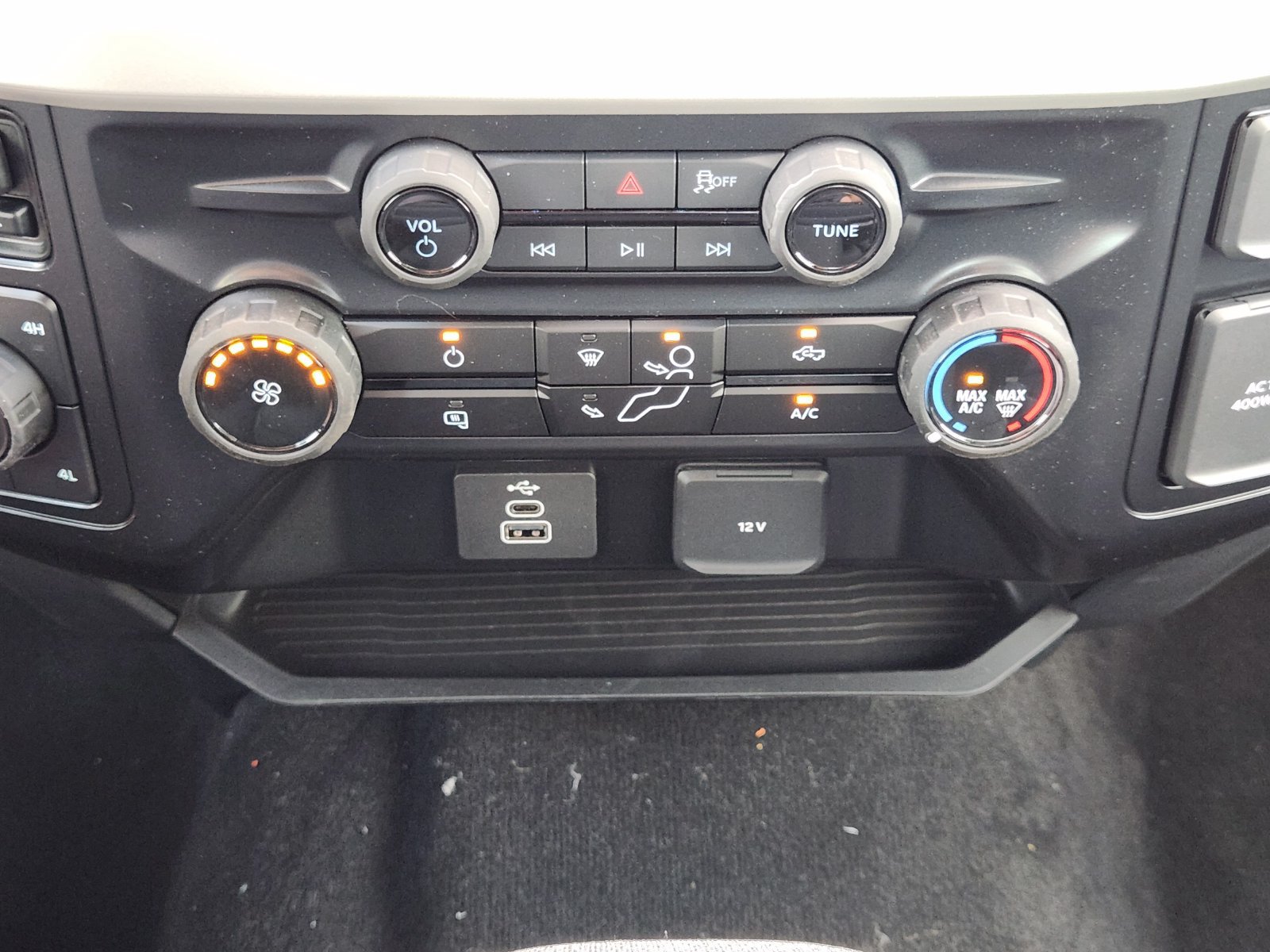 New 2026 Ford F250 XL w/ STX Appearance Package AWD/4WD image 19