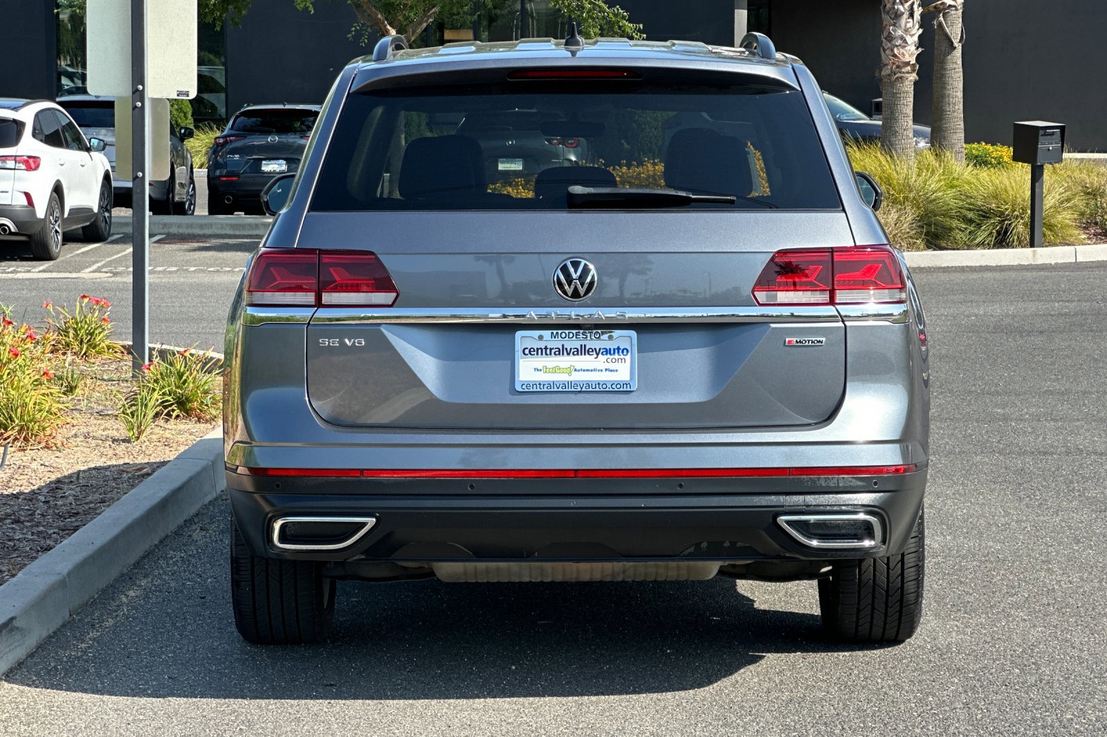 Used 2021 Volkswagen Atlas SE image 5
