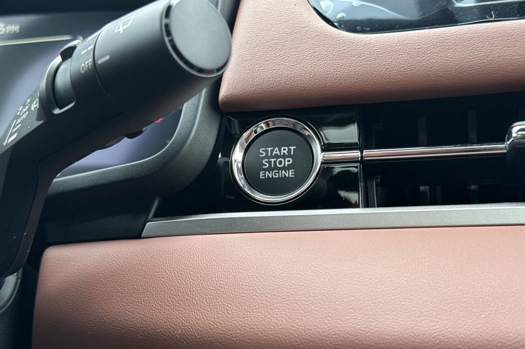 New 2026 Mitsubishi Outlander SEL AWD/4WD image 23