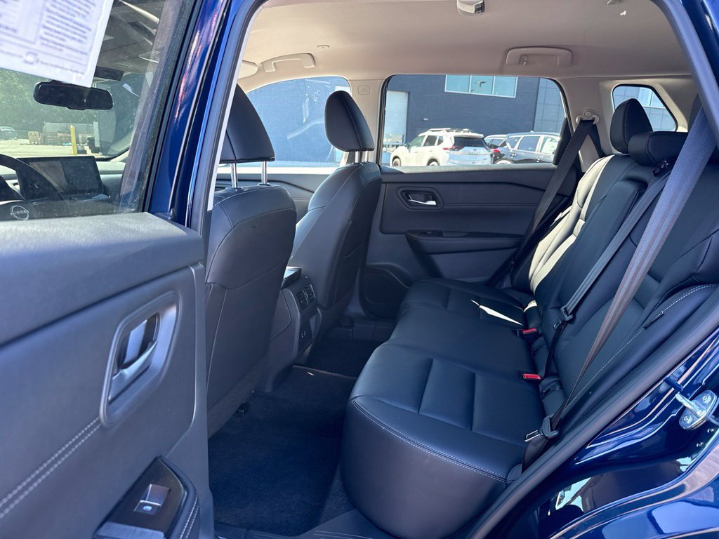 Certified 2026 Nissan Rogue SL AWD/4WD image 24