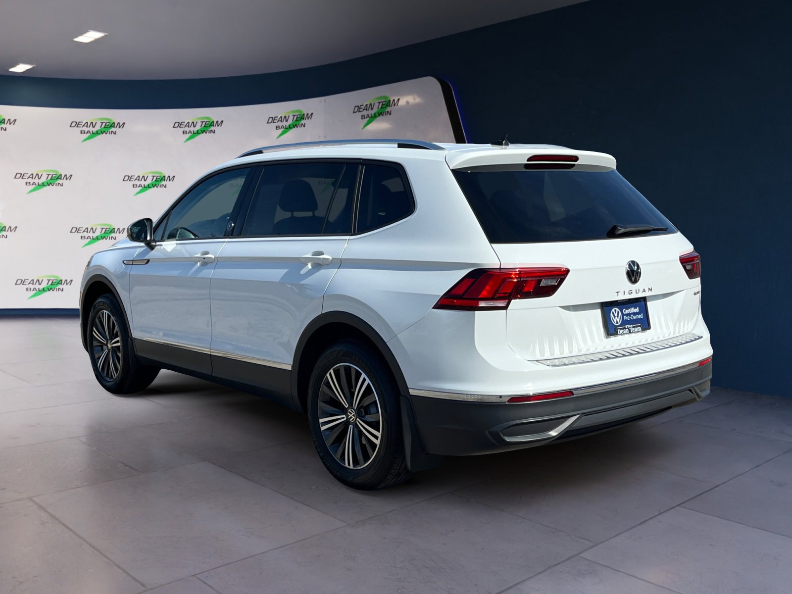 Certified 2024 Volkswagen Tiguan Wolfsburg Edition image 6