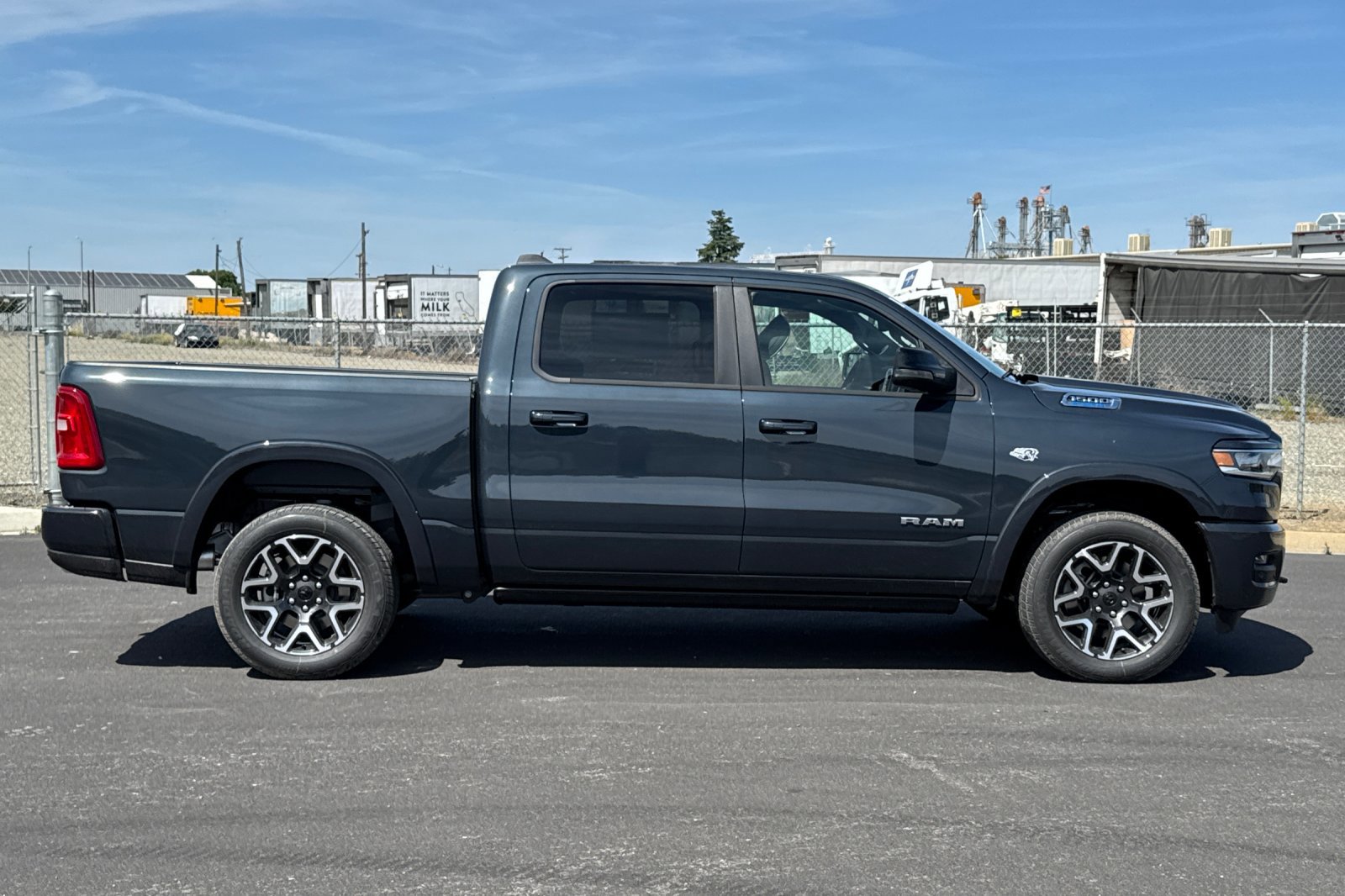 New 2026 RAM 1500 Laramie AWD/4WD image 2