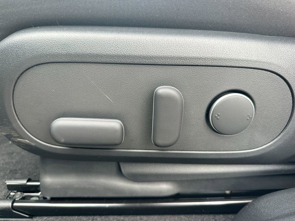 New 2025 Hyundai Ioniq 5 SE image 37