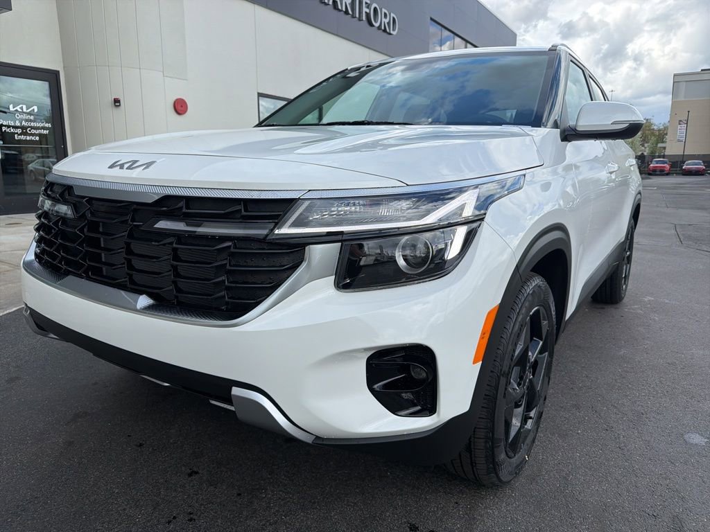 New 2026 Kia Seltos EX AWD/4WD image 11