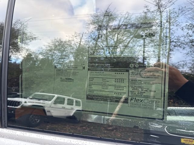 New 2026 Chrysler Pacifica Pinnacle image 32