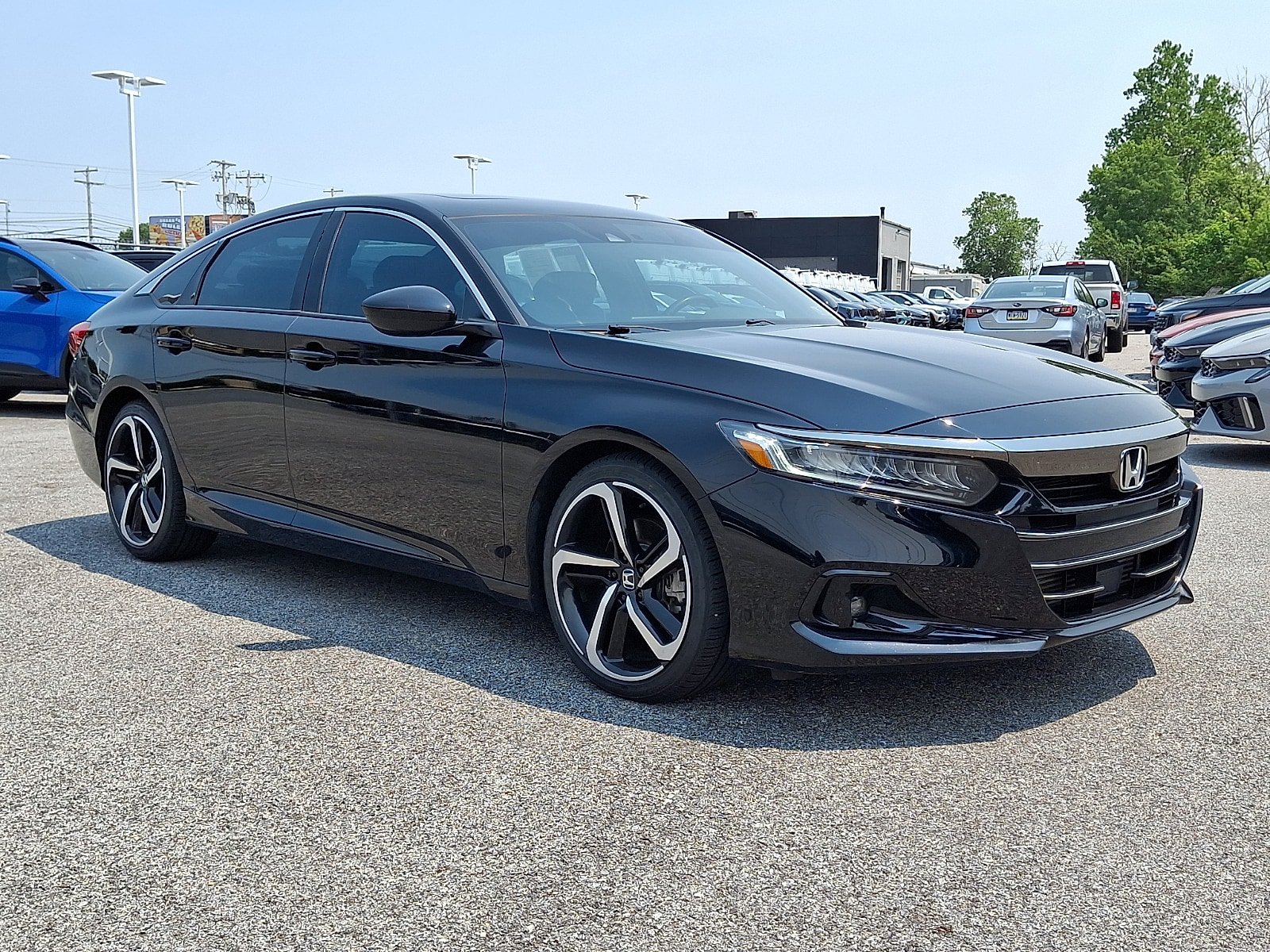 Used 2021 Honda Accord Sport image 3