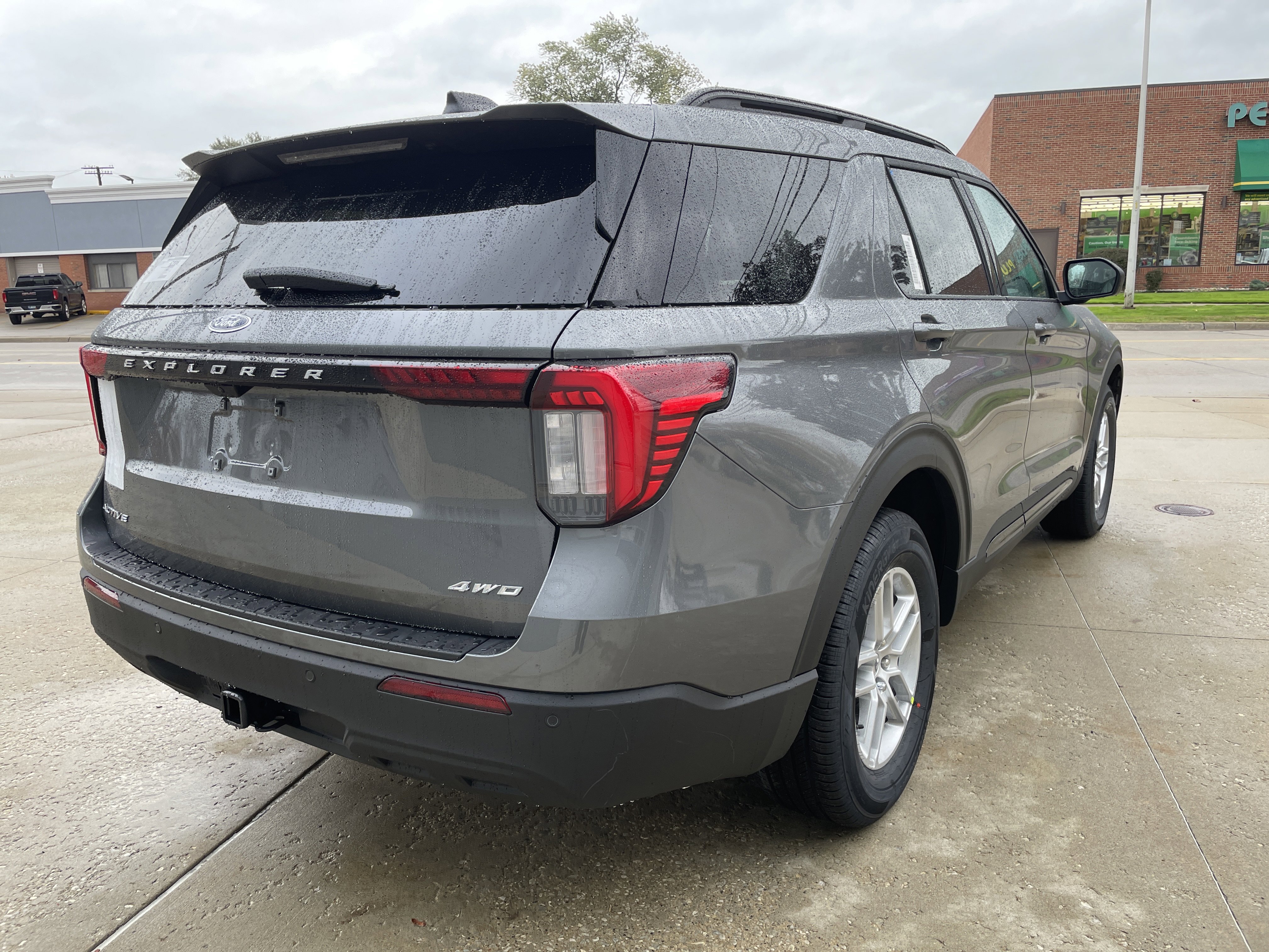 New 2026 Ford Explorer Active image 4