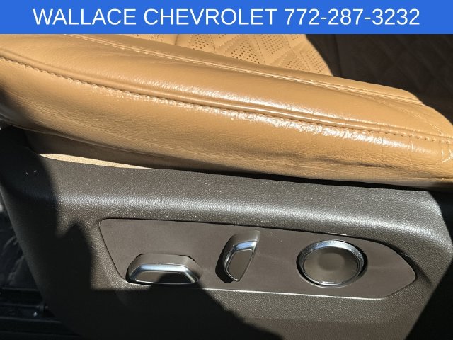 Used 2021 Cadillac Escalade Sport w/ Driver Assist Tech Package AWD/4WD image 26