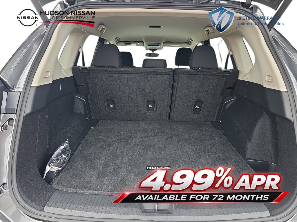 Used 2026 Nissan Rogue SV FWD image 31