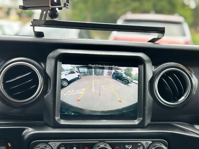 Used 2021 Jeep Wrangler Unlimited Sahara AWD/4WD image 16