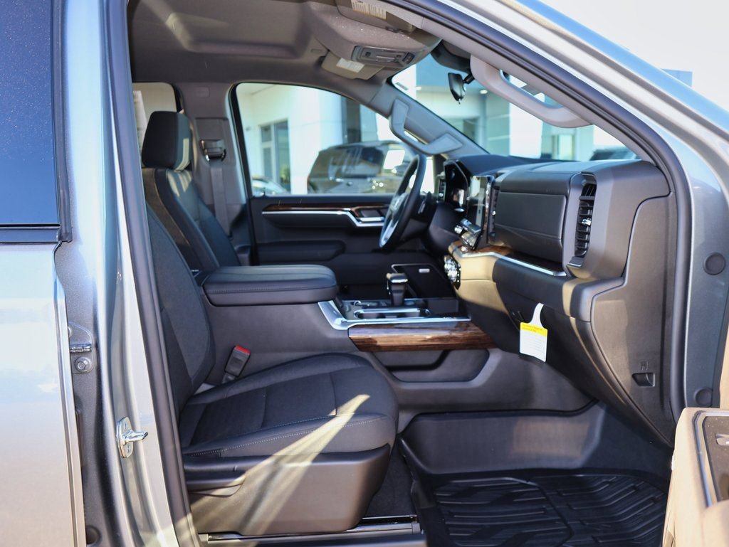 New 2026 GMC Sierra 1500 Elevation image 28