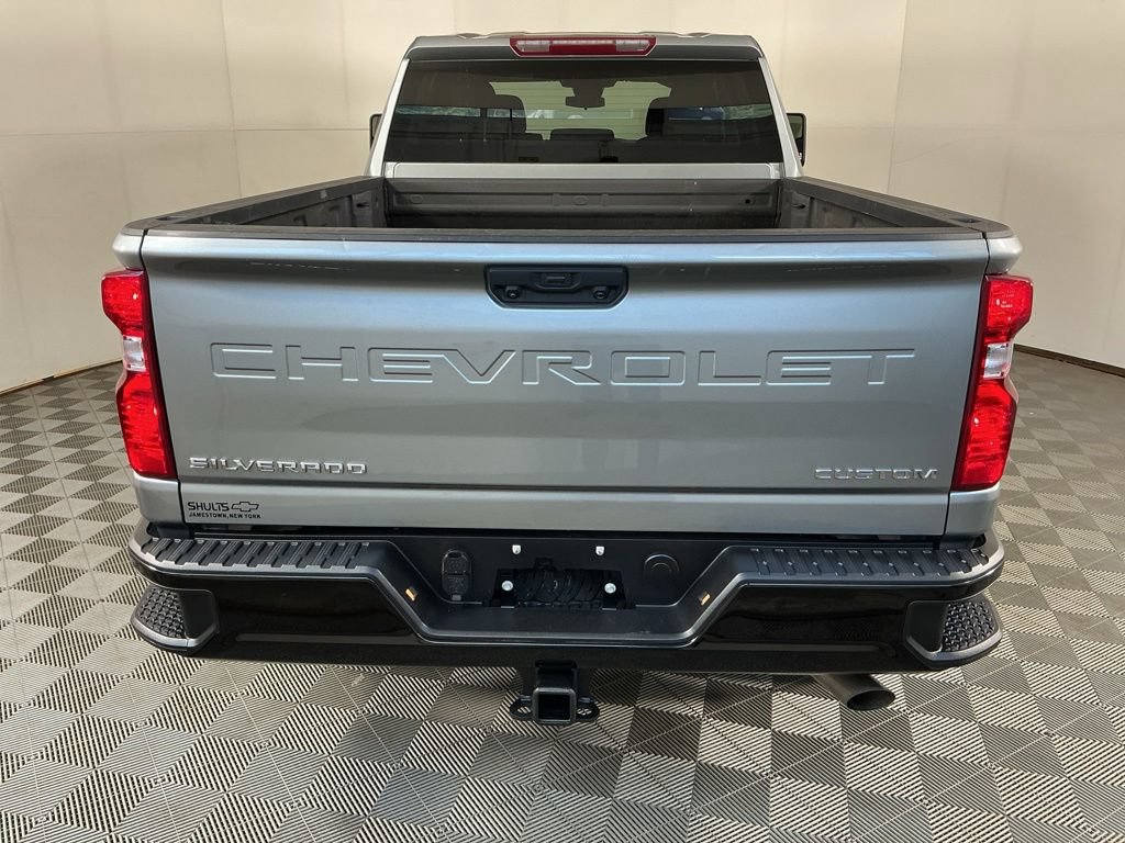 Used 2024 Chevrolet Silverado 2500 Custom w/ Custom Convenience Package AWD/4WD image 10