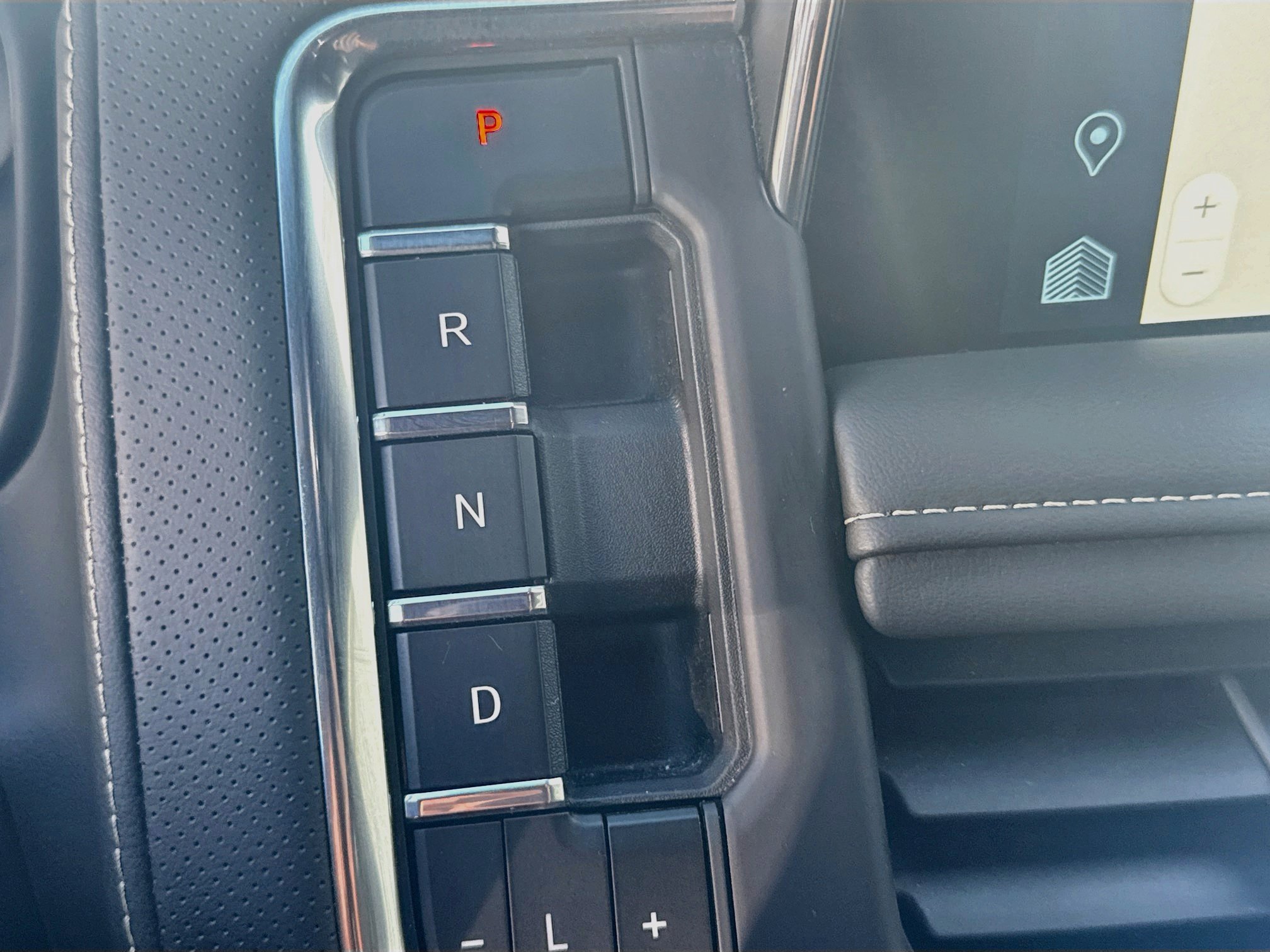 Used 2024 Chevrolet Tahoe Premier RWD image 16