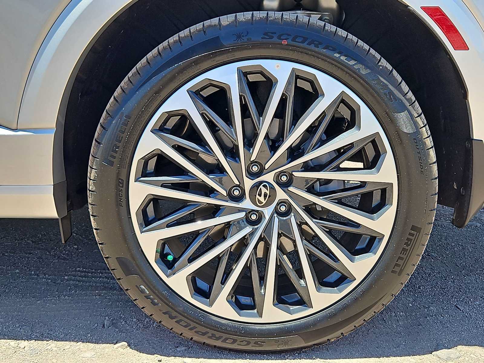 New 2026 Hyundai Palisade Calligraphy FWD image 13