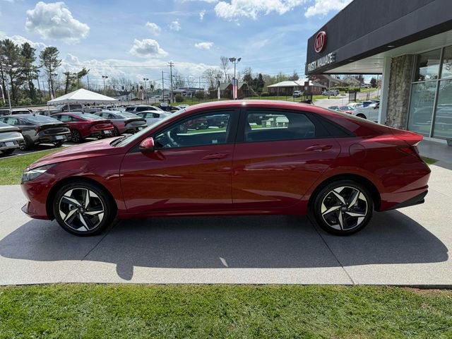 Used 2023 Hyundai Elantra SEL w/ Convenience Package image 24