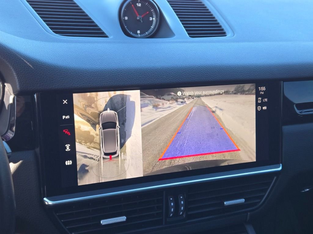 Certified 2022 Porsche Cayenne image 23