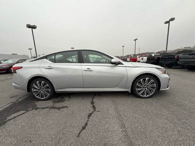 New 2025 Nissan Altima 2.5 SL image 4