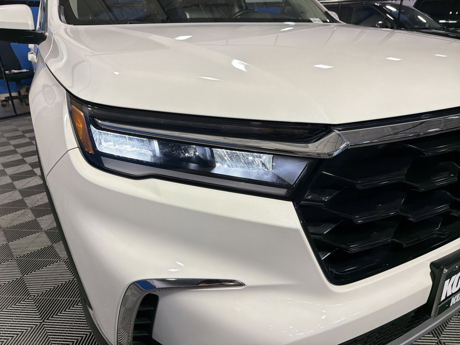 Used 2023 Honda Pilot Elite image 13