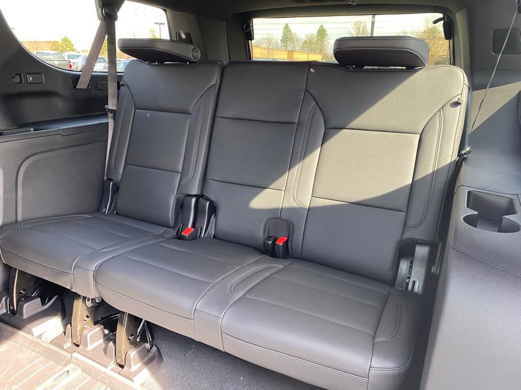 New 2026 Chevrolet Suburban Z71 w/ Comfort Package image 28