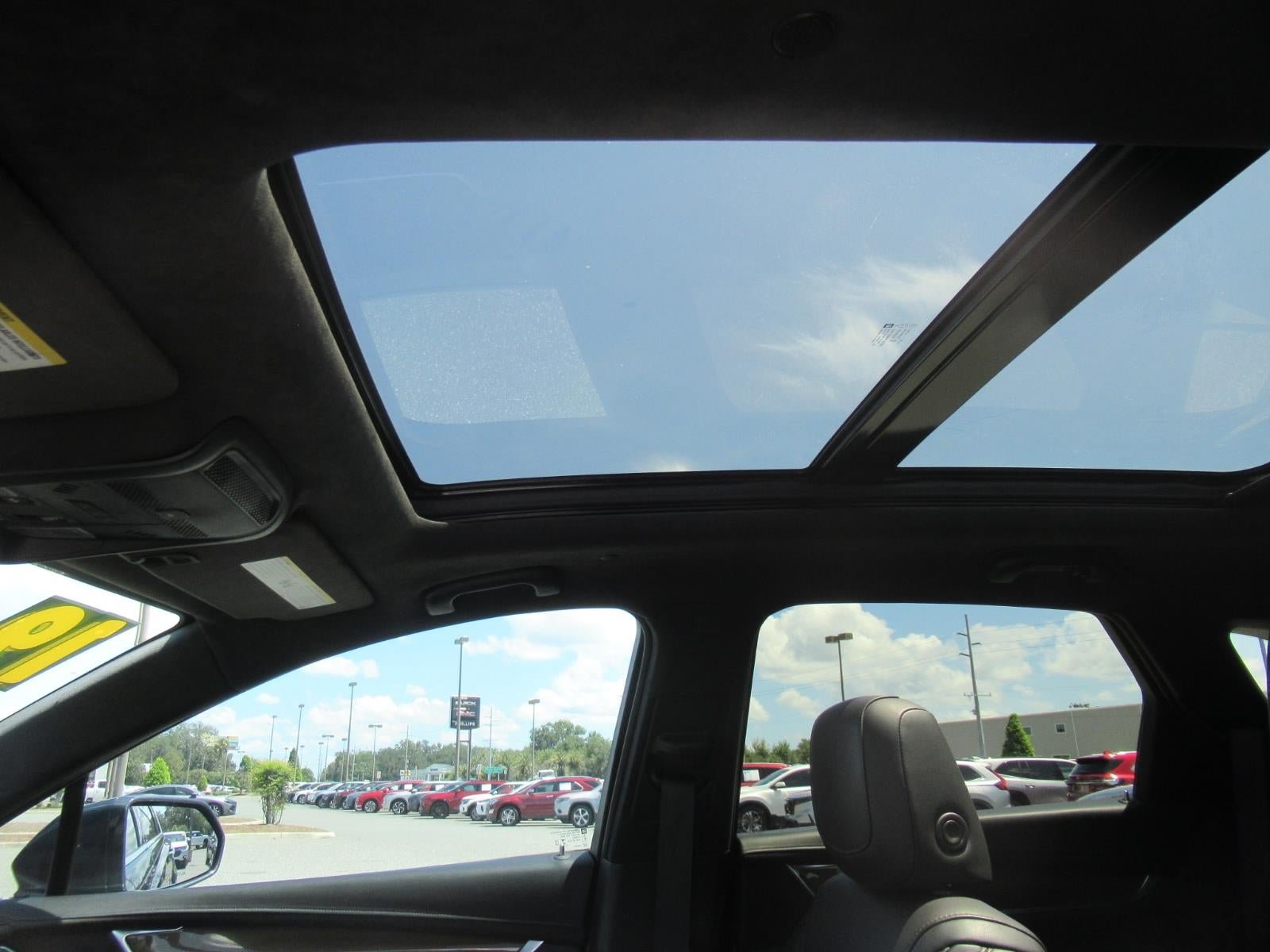 Used 2019 Cadillac XT5 Platinum AWD/4WD image 18