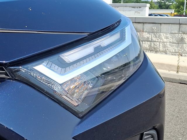 Used 2025 Toyota RAV4 XLE AWD/4WD image 9