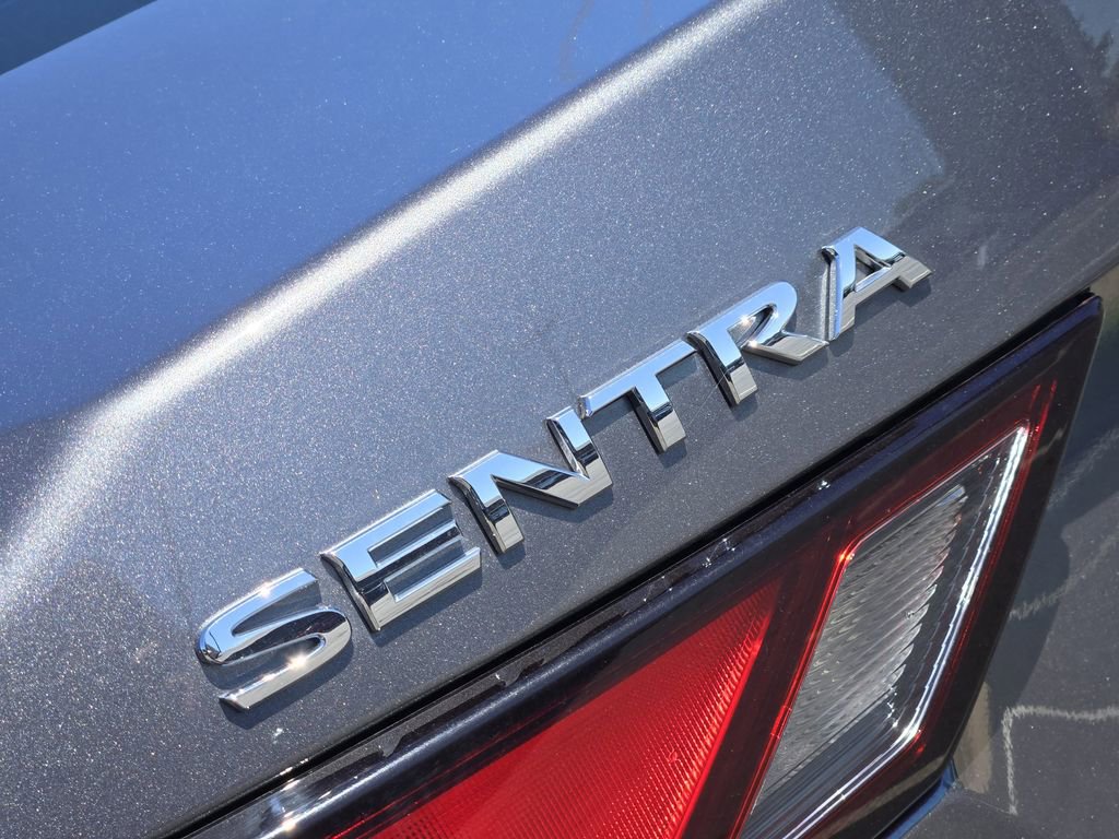 Used 2025 Nissan Sentra S FWD image 11