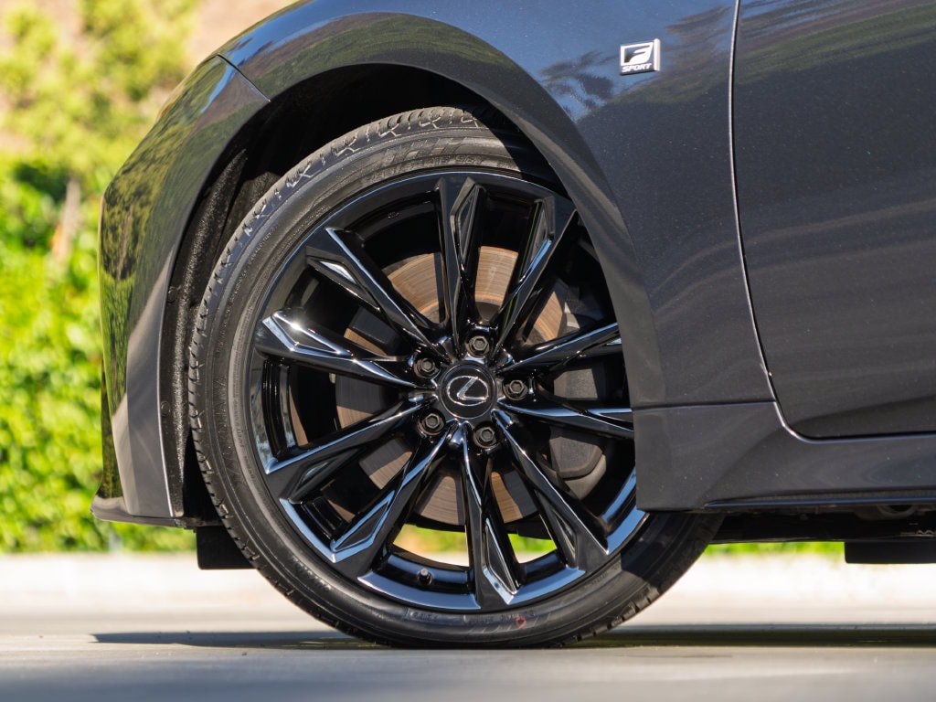 Certified 2025 Lexus IS 350 F Sport RWD image 9
