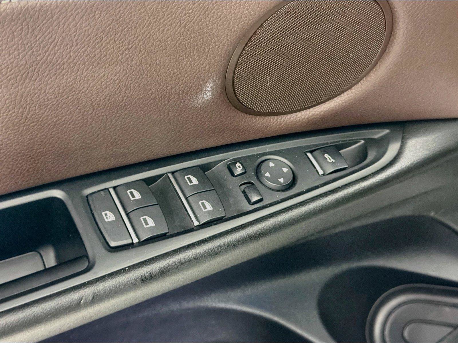 Used 2018 BMW X5 xDrive40e AWD/4WD image 18