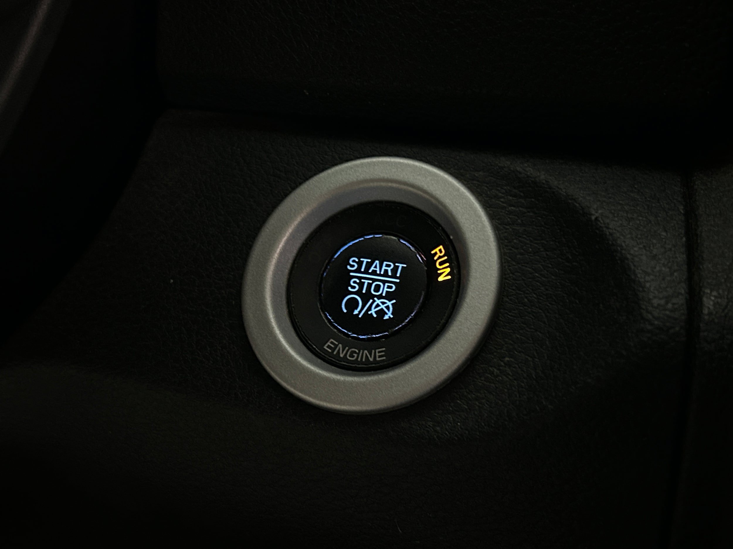 Used 2013 RAM 3500 Laramie RWD image 13