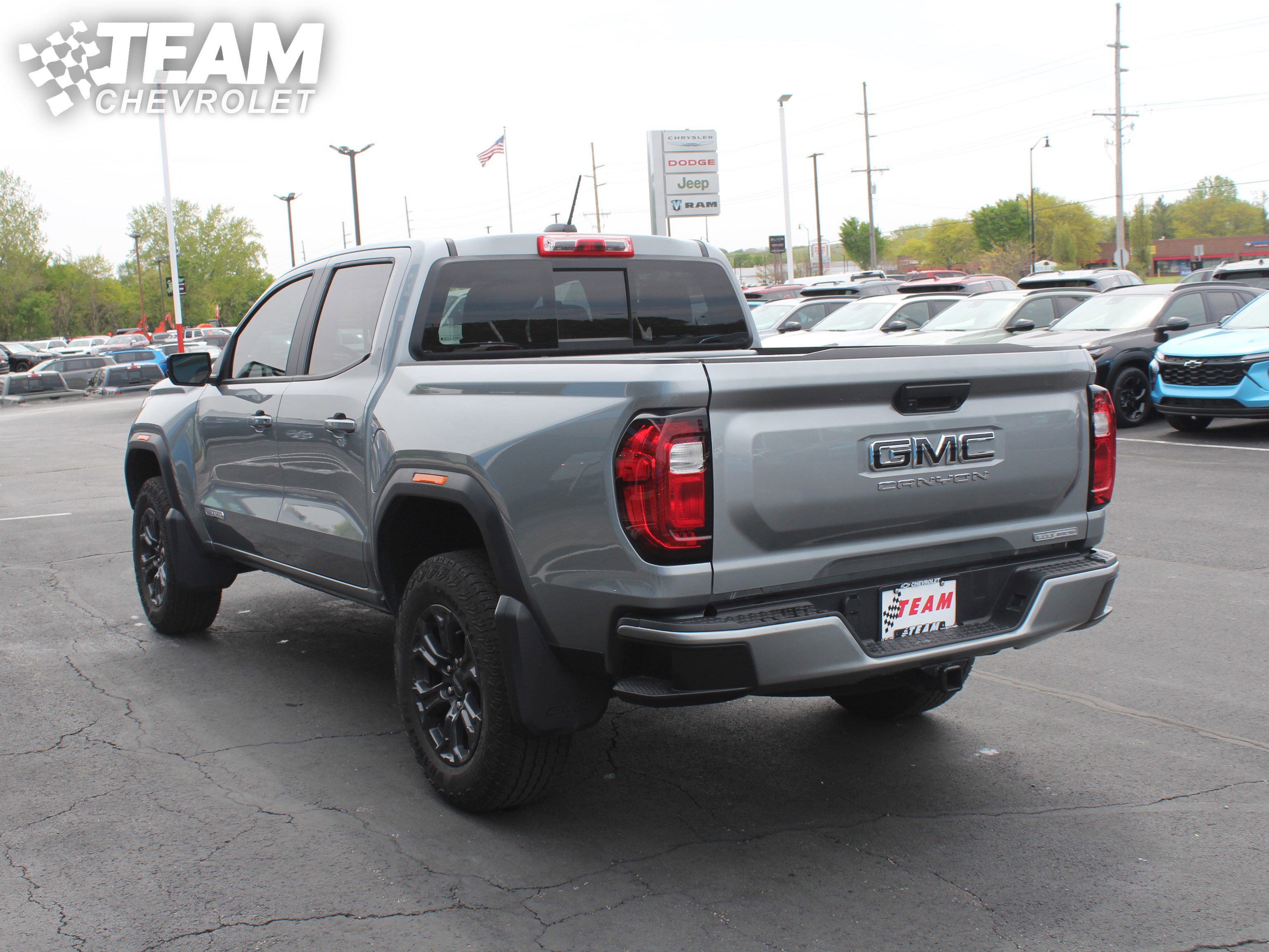 Used 2024 GMC Canyon Elevation w/ Convenience Package RWD image 7