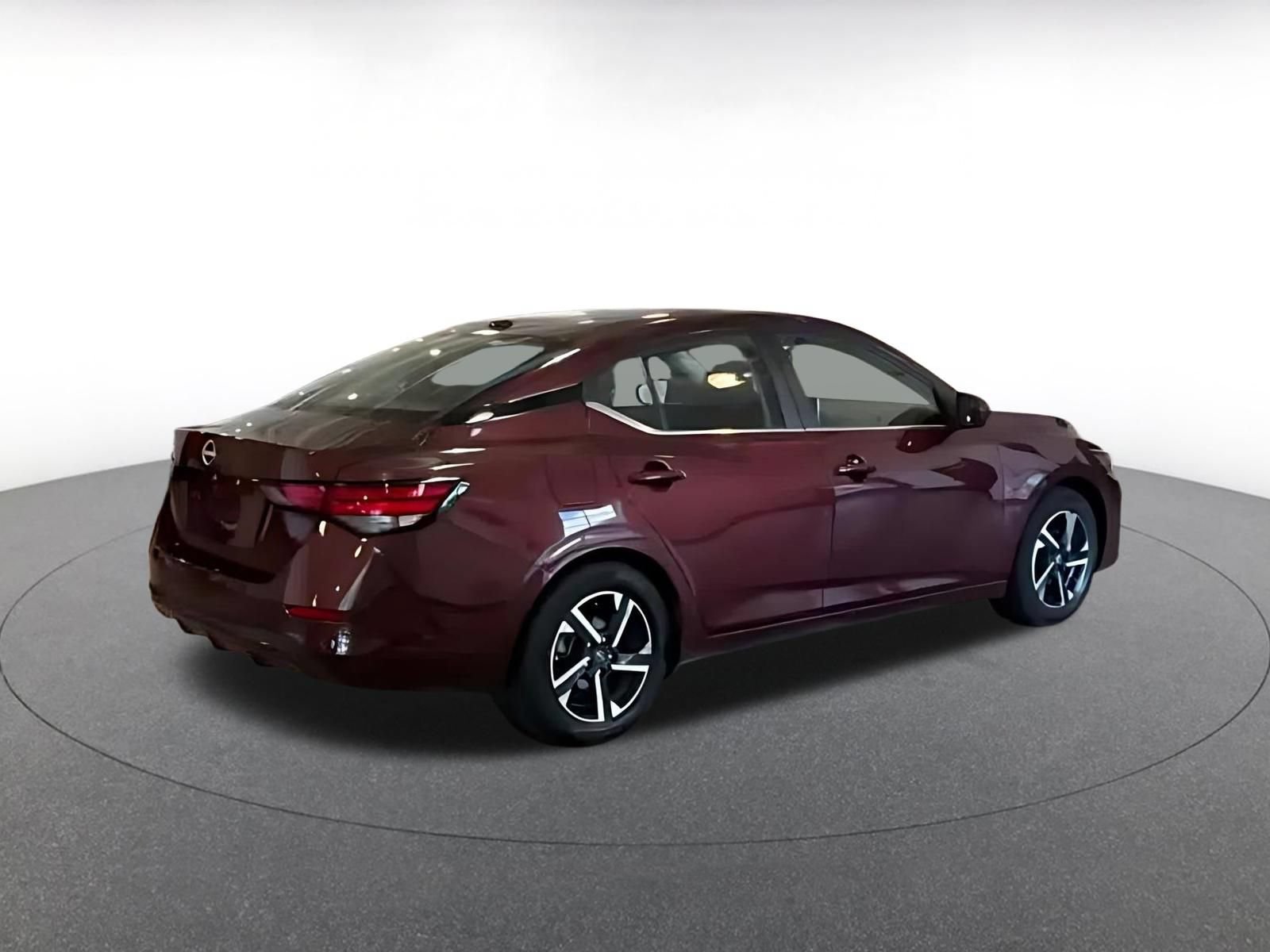 Used 2025 Nissan Sentra SV FWD image 8