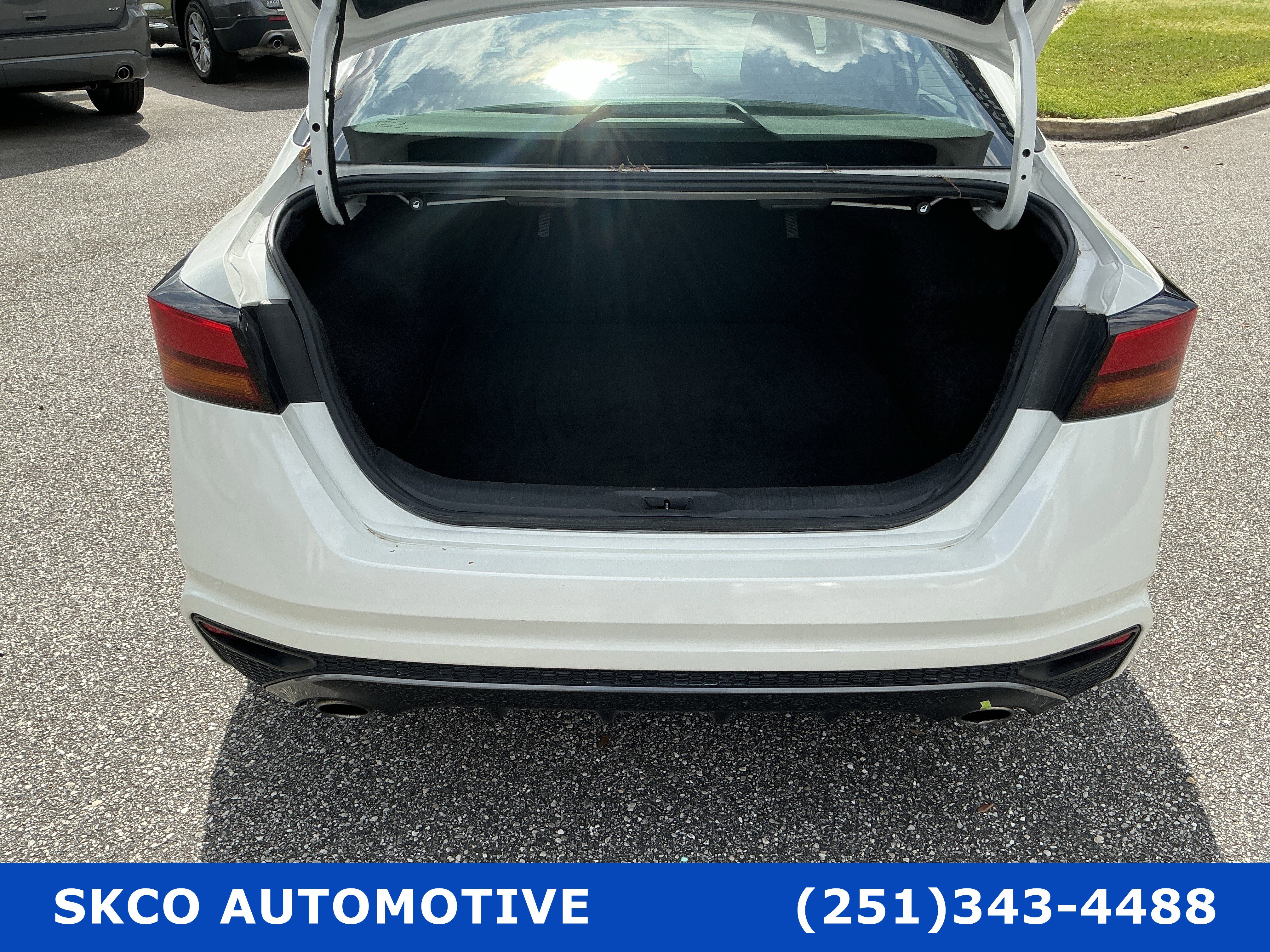 Used 2019 Nissan Altima 2.5 SR w/ SR Premium Package image 21