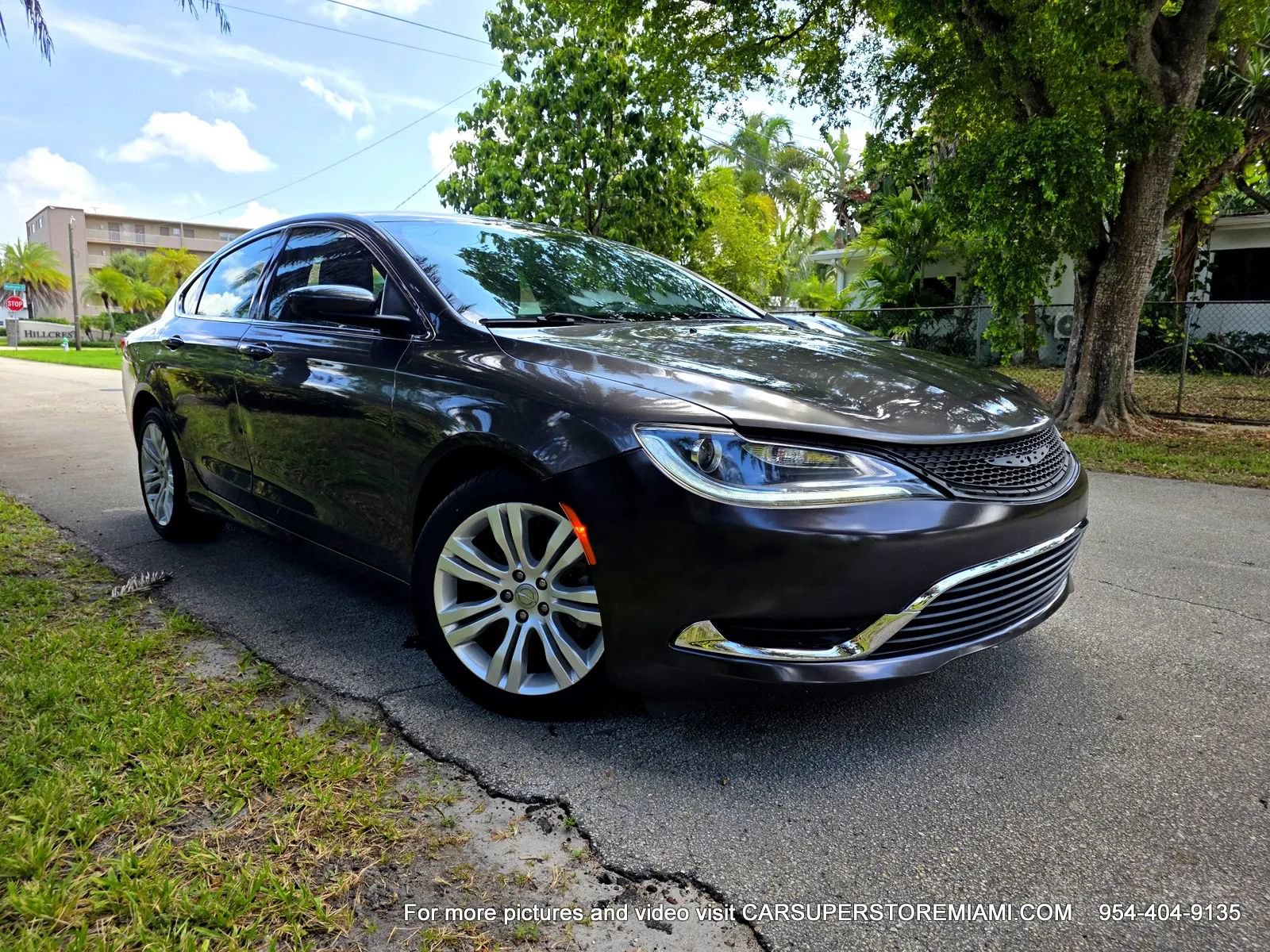 Used 2015 Chrysler 200 Limited w/ Convenience Group FWD image 15