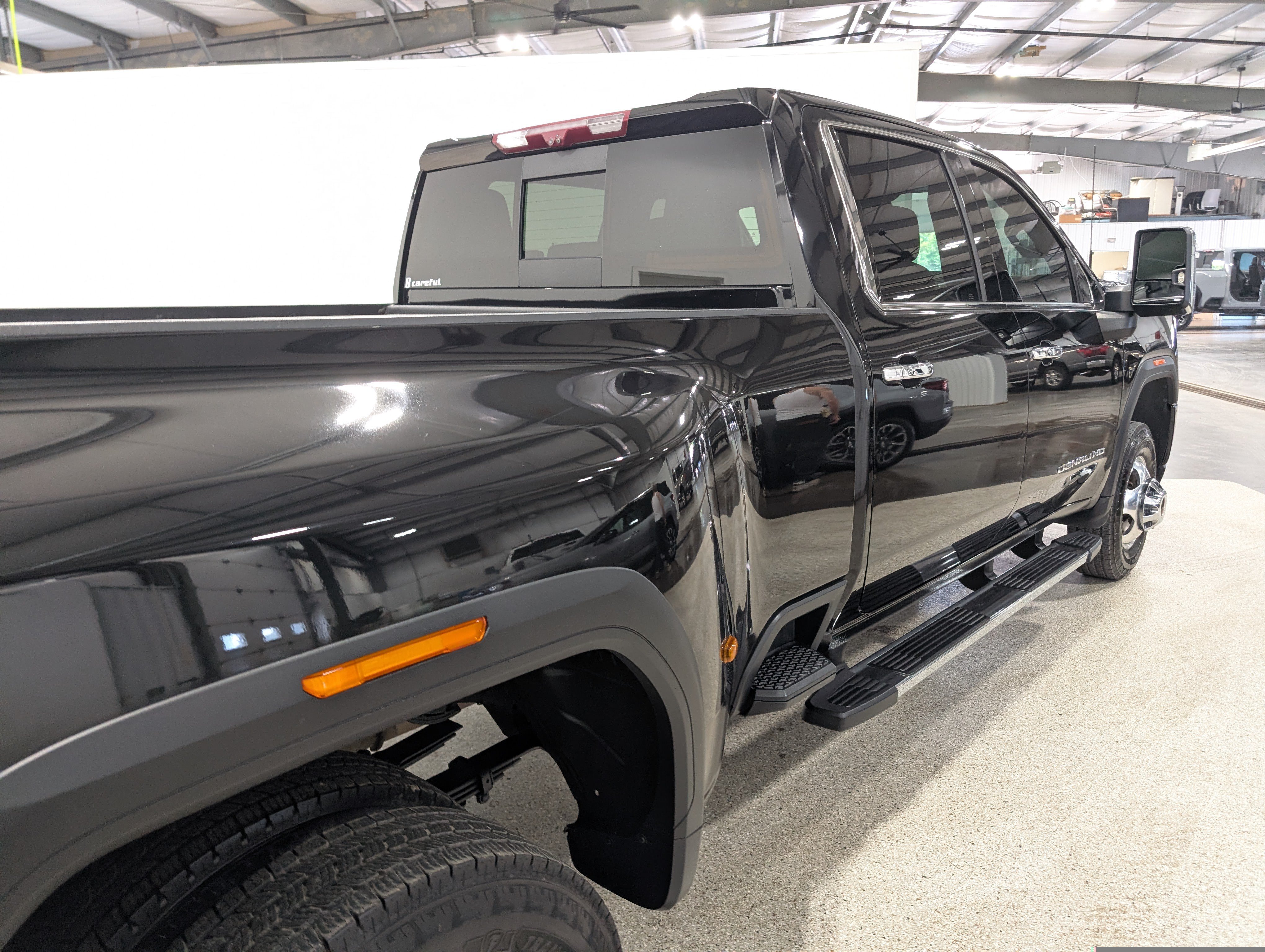 Used 2022 GMC Sierra 3500 Denali w/ Denali Ultimate Package AWD/4WD image 3