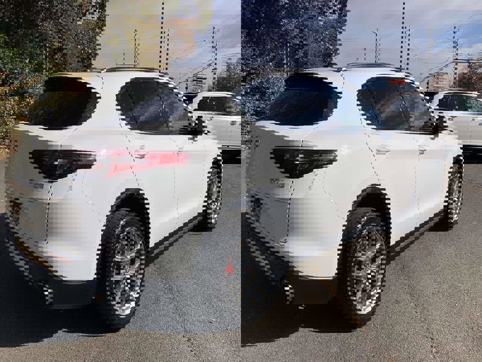 Used 2018 Alfa Romeo Stelvio Ti Sport image 3