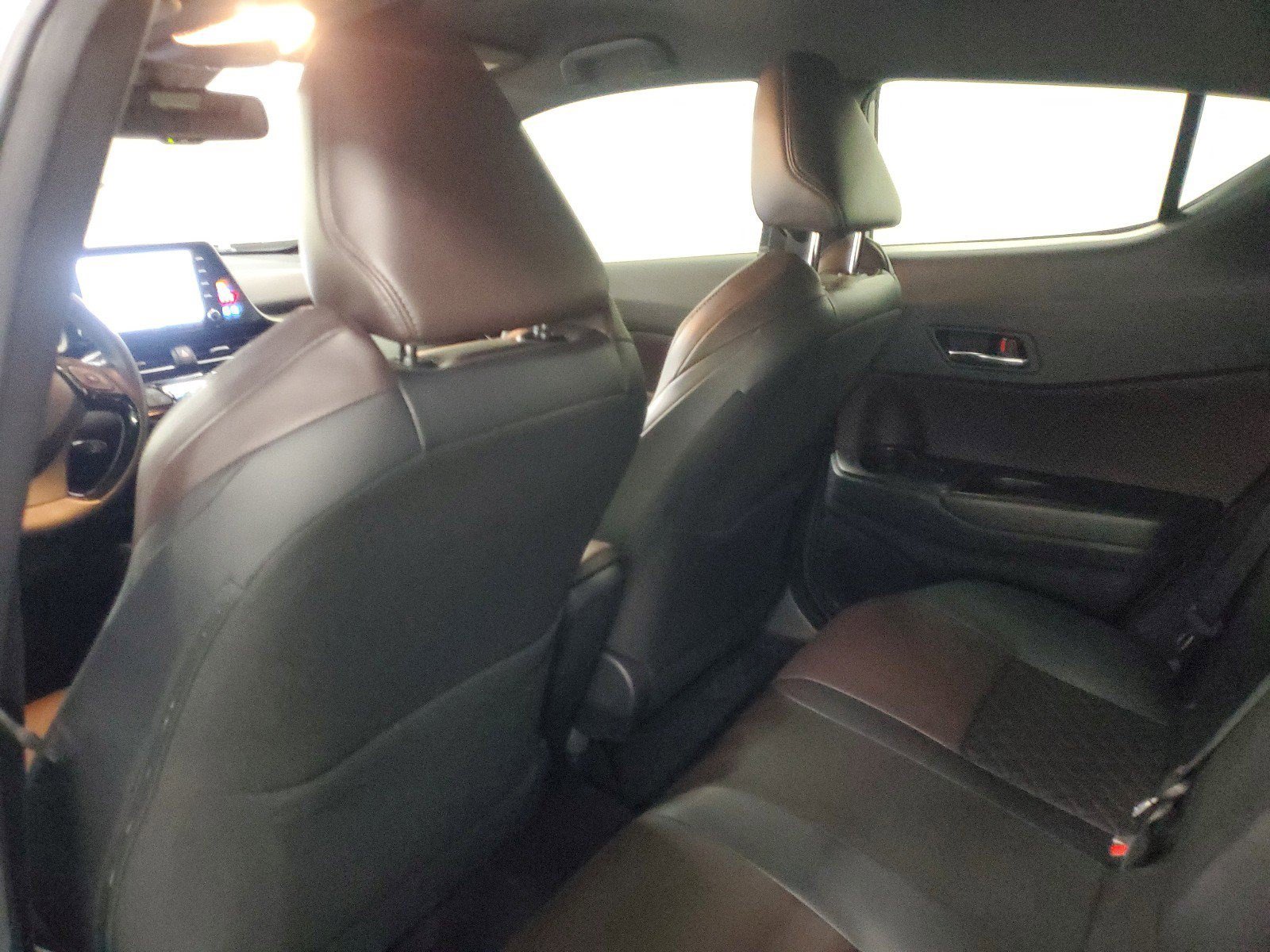 Used 2019 Toyota C-HR Limited FWD image 14