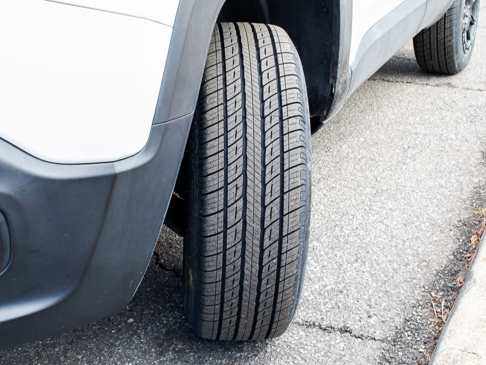 Used 2017 Jeep Renegade Sport w/ Power & Air Group image 9