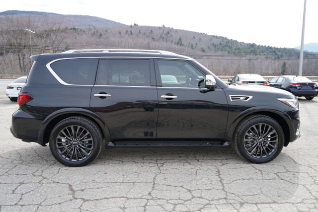 Used 2023 INFINITI QX80 Sensory w/ All-Season Package image 8