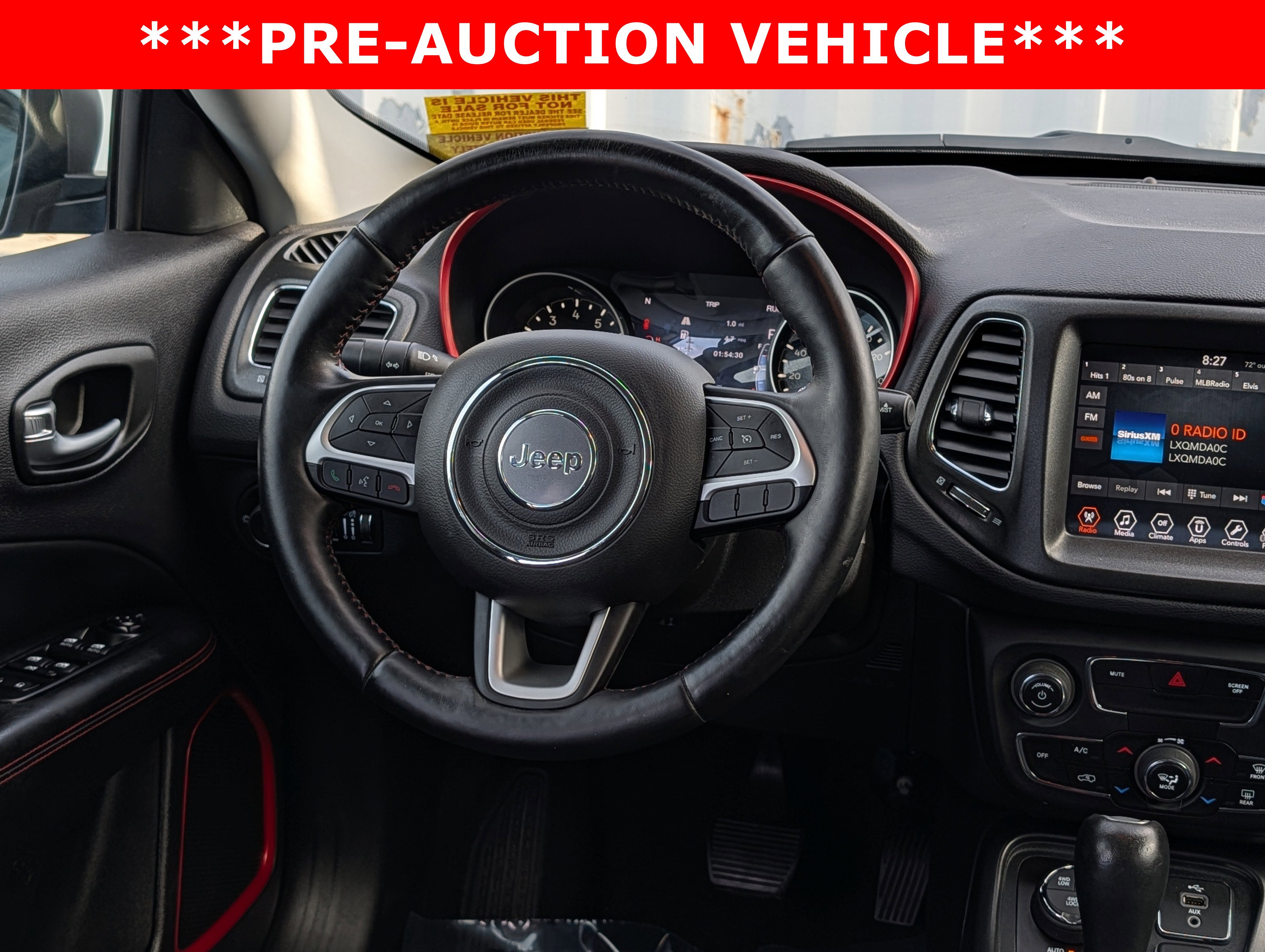 Used 2018 Jeep Compass Trailhawk w/ Leather Interior Group AWD/4WD image 17