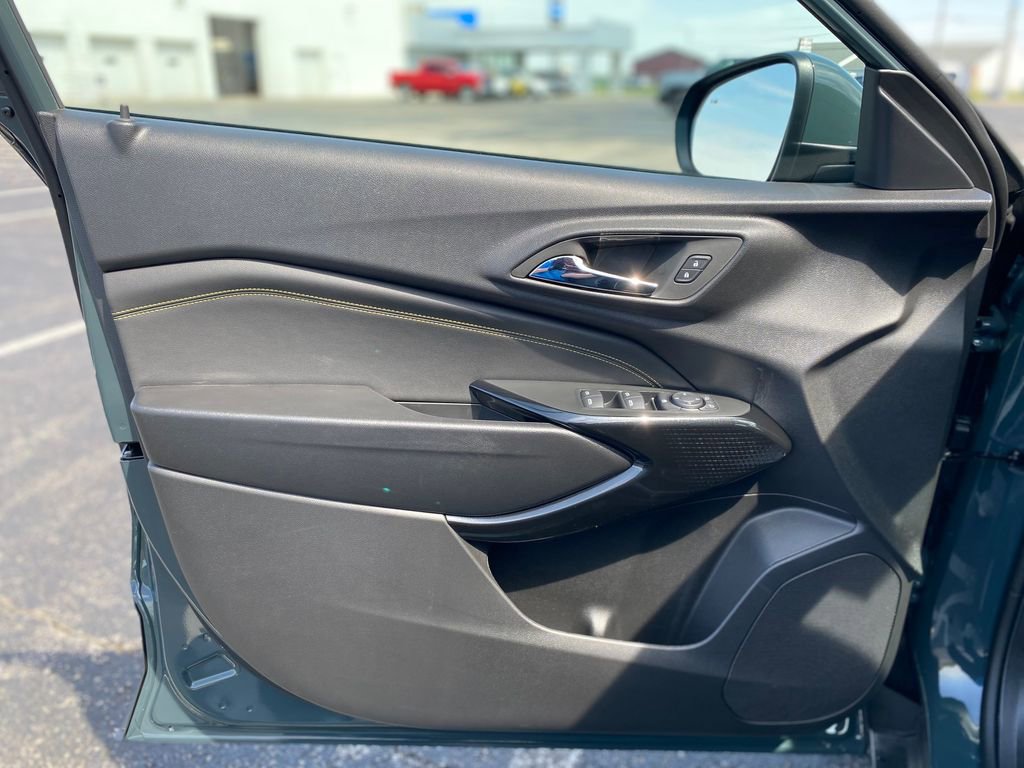 New 2026 Chevrolet Trax LT w/ Driver Confidence Package image 19