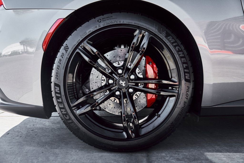 Used 2020 Ferrari GTC4Lusso image 29