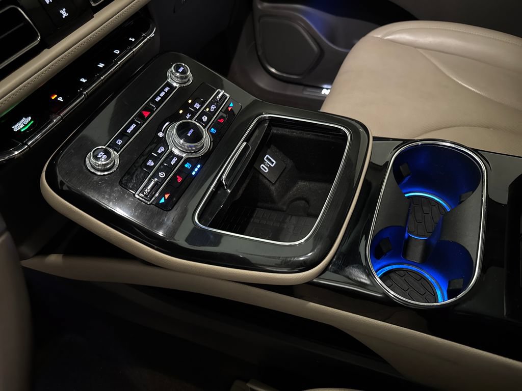 Used 2022 Lincoln Nautilus Reserve FWD image 26