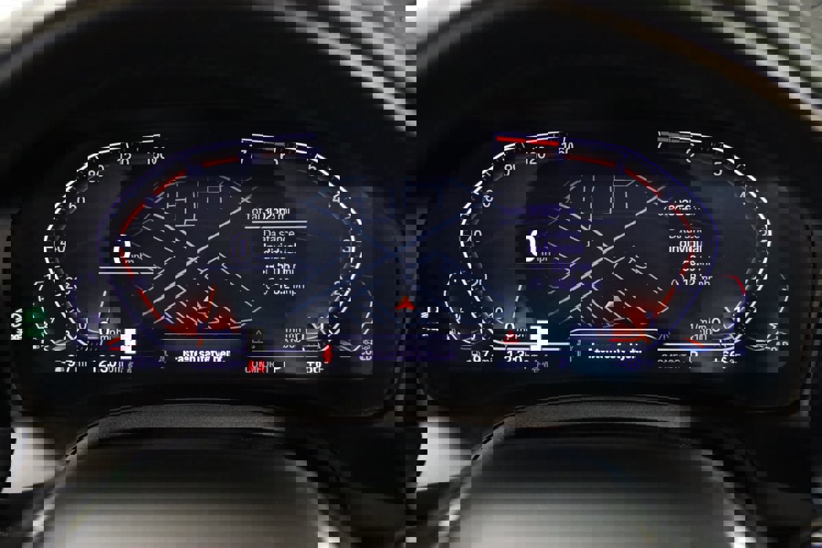 Used 2021 BMW 430i Convertible w/ Premium Package image 44