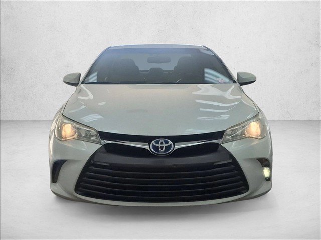 Used 2015 Toyota Camry XLE w/ Moonroof Package FWD image 2