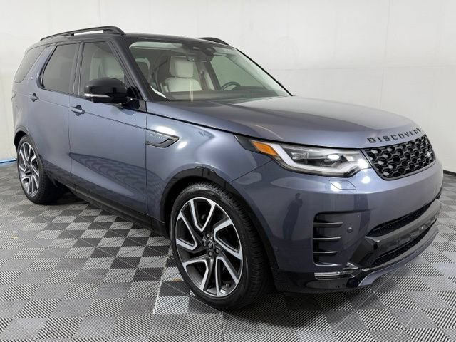 Used 2025 Land Rover Discovery Dynamic SE AWD/4WD image 10
