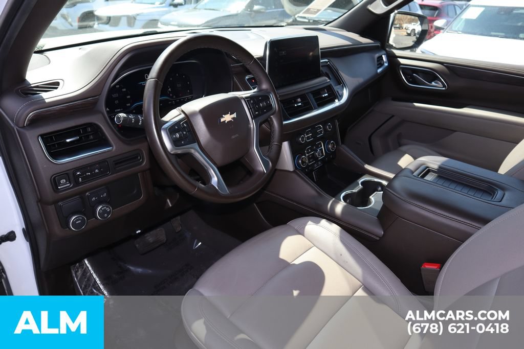Used 2024 Chevrolet Suburban LT RWD image 10