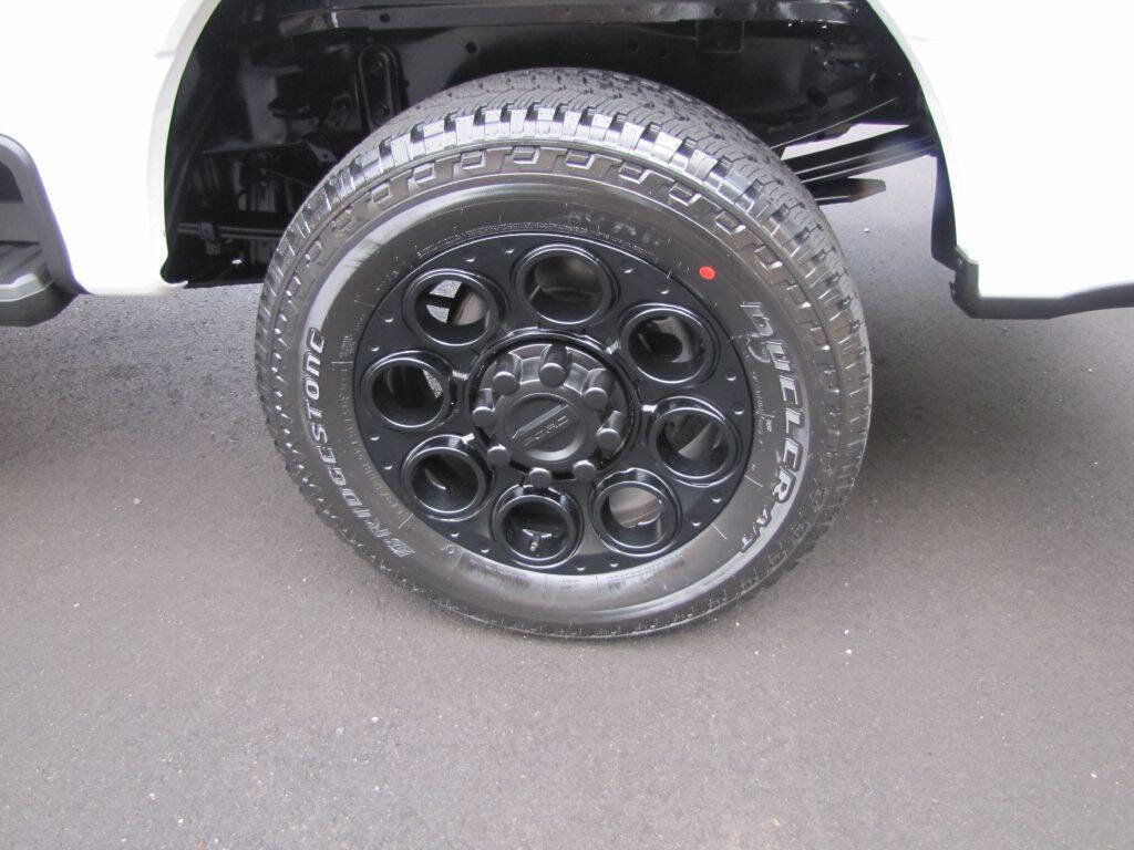 Used 2024 Ford F250 XLT w/ FX4 Off-Road Package image 32