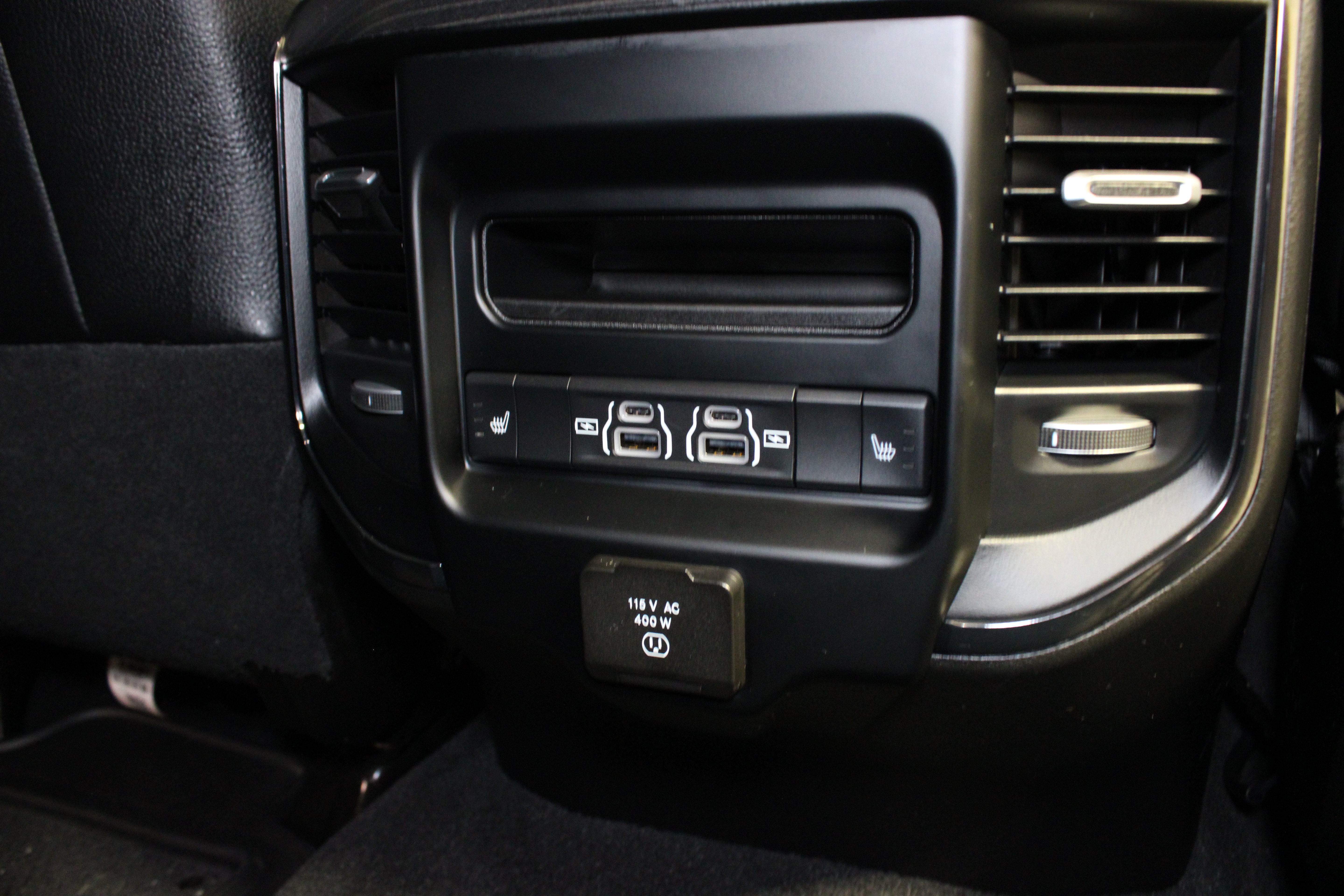 Used 2024 RAM 2500 Limited AWD/4WD image 15